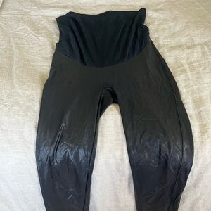 Spanx Maternity Faux Leather Leggings Size Large